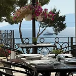 Ami Mar Hotel