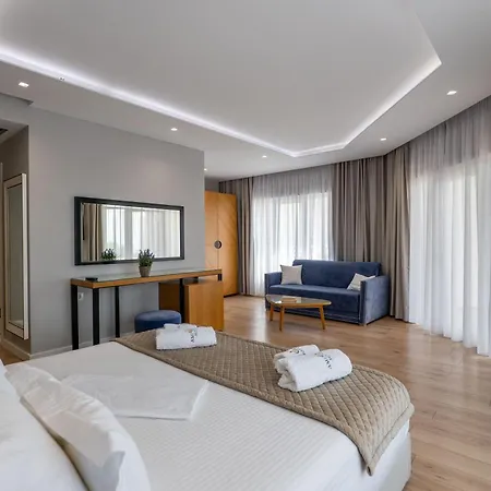 Ami Mar Hotel 4*