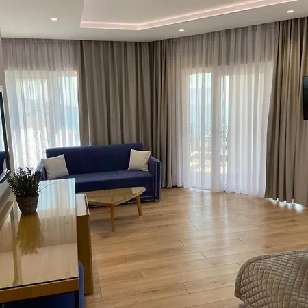 Ami Mar Hotel
