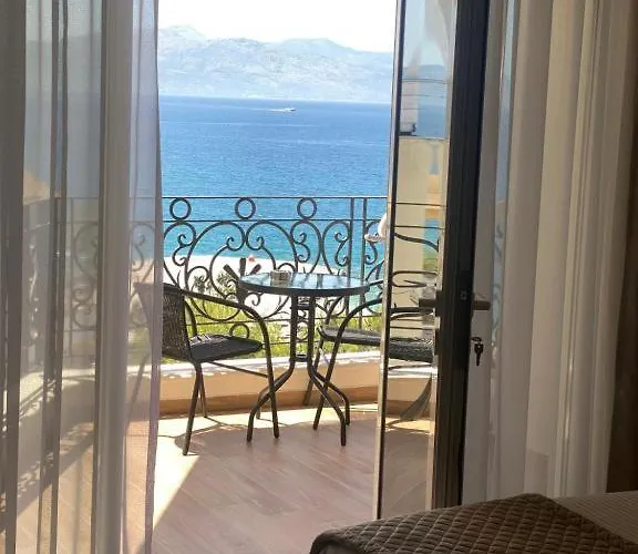 Hotell Ami Mar Sarandë