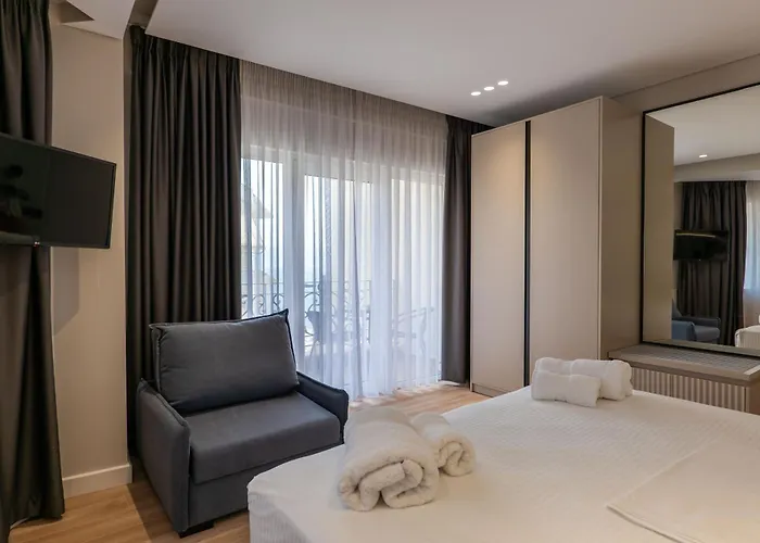 Ξενοδοχείο Ami Mar 4*