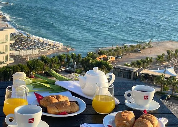 Ξενοδοχείο Ami Mar 4*