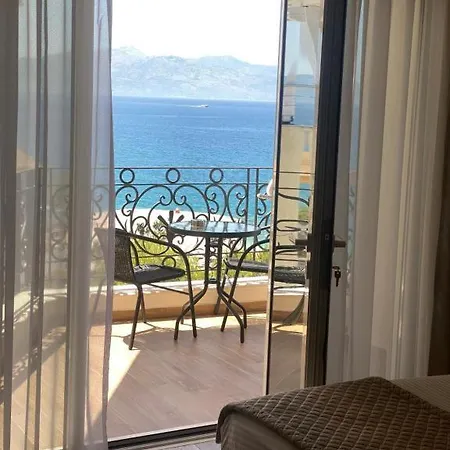 Hotel Ami Mar Sarandë