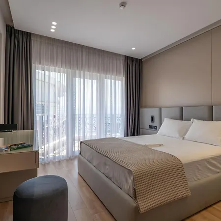 Hotel Ami Mar 4*