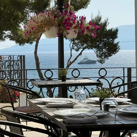Ami Mar Hotel