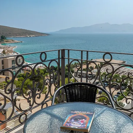 Hotel Ami Mar